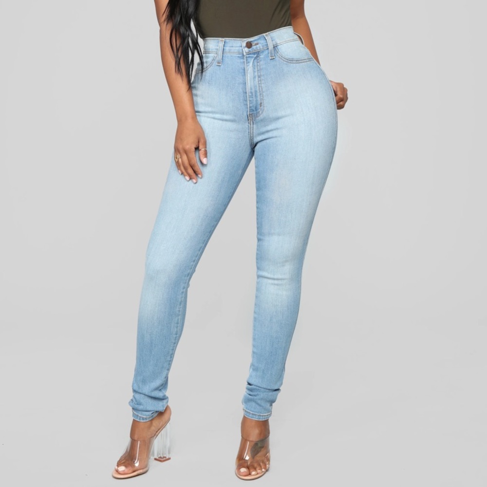 Fashion Nova classic high waisted skinny jeans
